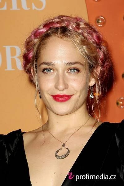 Jemima Kirke - celebrity účes - HappyHair