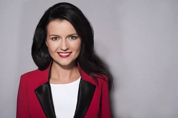 FOTO: Hříšná Aneta Savarová v nových Událostech je pastva pro oči. Máme důkaz