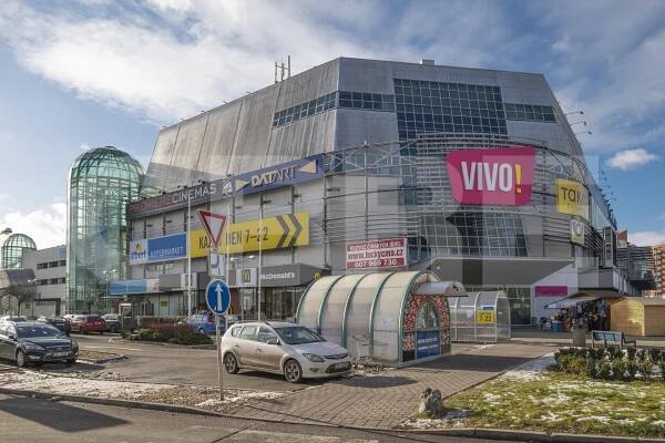 Pronájem obchodních prostor | CBRE