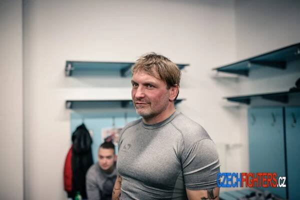 Tomáš Tobola: Chtěl jsem mu dokázat, že se dá zápasit i v takovém věku - www.czechfighters.czwww.czechfighters.cz