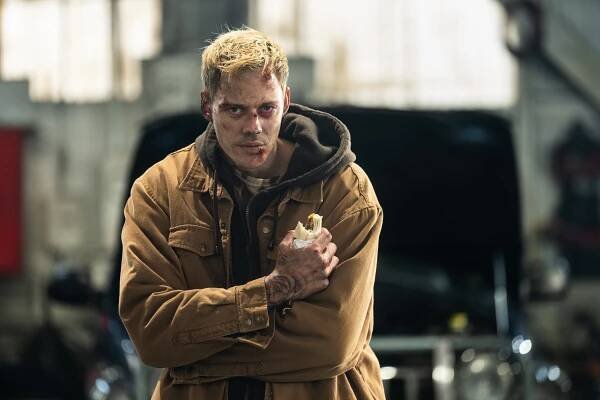 Herec Bill Skarsgård přijede do Prahy uvést thriller V pasti