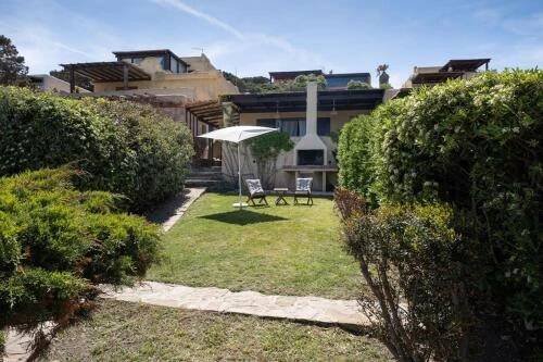 Zahrada ubytování VILLA LA PELOSA WiFi,VIEW AND FREE PARKING