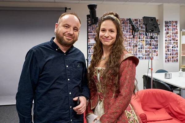 Z princezen už vyrostla: Podívejte se, jak bude krásná Veronika Khek Kubařová vypadat jako královna