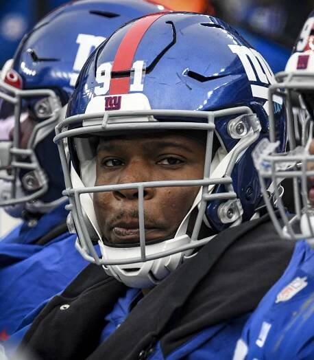 Raymond Johnson (defensive lineman)