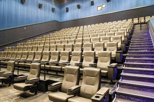Coyote-Entertainment-Center-Interior-Palace-Cinema