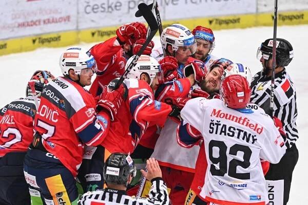 Extraliga hokej živě: Pardubice vs. Mountfield HK livestream