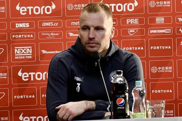 Michal Kadlec: Škoda, že jsme dostali první gól z rohu – to se nám nesmí stávat. Domácím to hrálo do karet