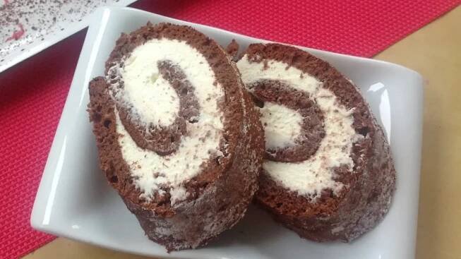 Kakaová roláda se smetanovým mascarpone