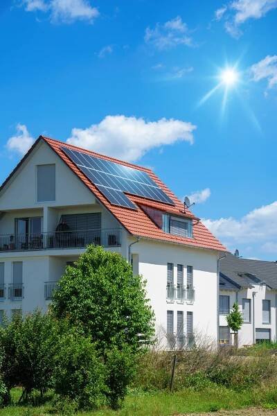 Instalace větrných a solárních elektráren