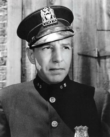V Brooklynu roste strom - Z filmu - Lloyd Nolan