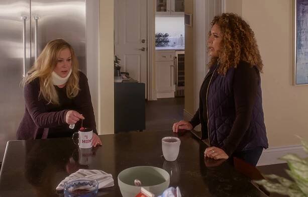 Smrt nás spojí - Musíme si promluvit - Z filmu - Christina Applegate, Diana Maria Riva