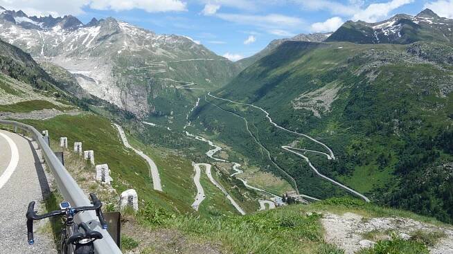 The ritchey at the top of Grimselpas, looking back at Furkapass