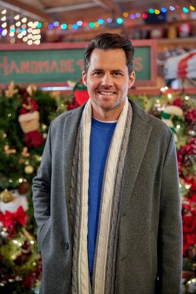 We Wish You a Married Christmas - Promo - Kristoffer Polaha