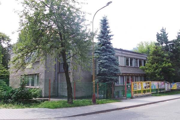 Dům dětí a mládeže, Kopřivnice, Kpt. Jaroše foto 1
