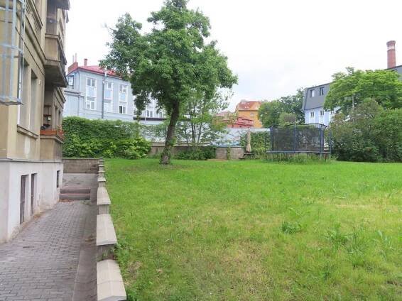 Velice hezký byt 2+1/B v činžovní vile se zahradou, P8 - Libeň, obrázek č.6
