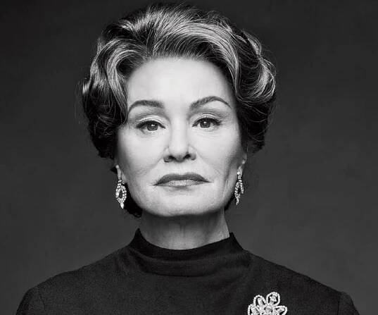 Joan Crawford Biography - Facts, Childhood, Family Life & Achievements