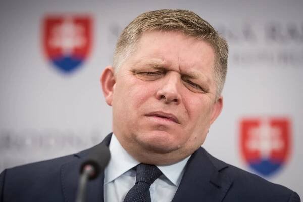 Studio N: Fico útočí. Podaří se mu umlčet média?