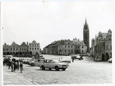 Telč - zajímavé starší foto - záběr náměstí, ČSSR - Starožitnosti a umění