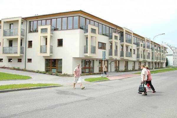 Pečovatelský dům je terčem kritiky, lidé odcházejí