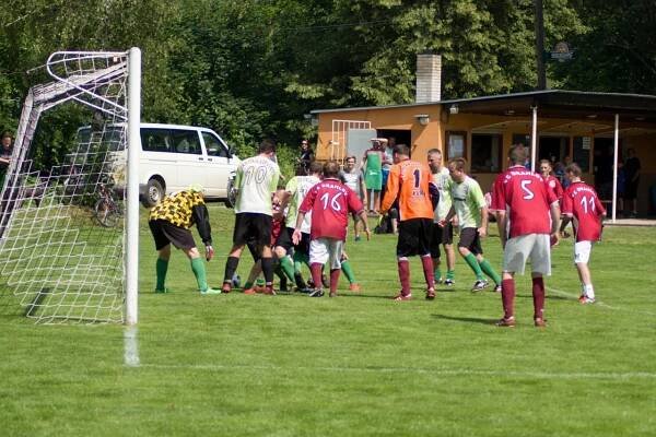 PO HODOVĚ; oslava 50. let založení FC Drahlov; O putovní pohár obce Charváty - Oficiální stránka obce Charváty