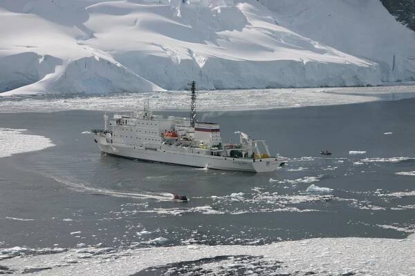 Akademik Ioffe at Antarctica - The Backpacker Intern