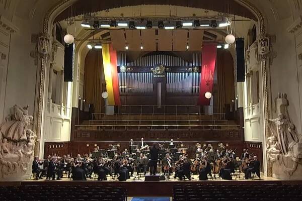 Orchestr FOK úspěšně vstoupil do nového roku se Slovanskými tanci