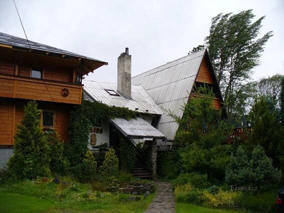 Komorní Lhotka - Restaurace Koliba