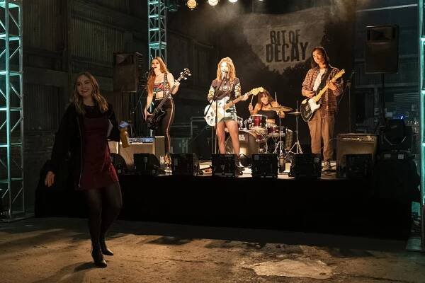 Lehké jako pírko - …Fresh as a Daisy - Z filmu - Liana Liberato, Katelyn Nacon, Jordan Rodrigues