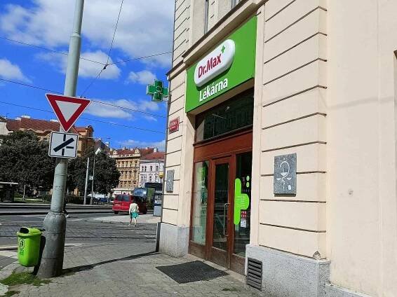 Lékárna Dr. Max - náměstí Bratří Synků