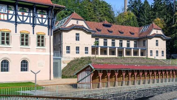 Sluneční lázně | Muzea a historie Luhačovice | NaVylet.cz