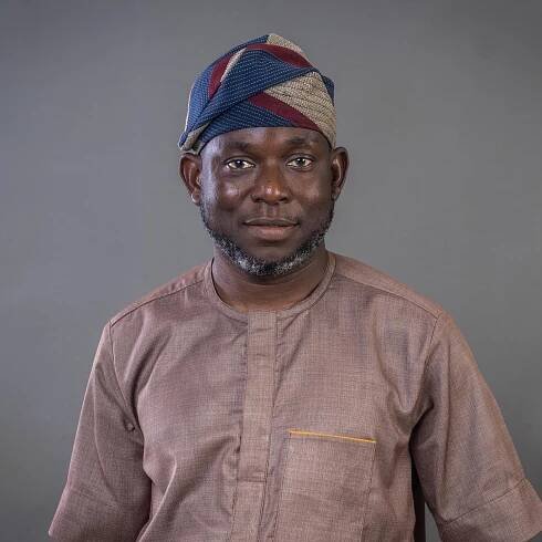 Dr Luqman Saka