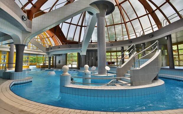 Maďarsko: Eger jen 400 m od termálních lázní v Hotelu Unicornis *** s neomezeným wellness, masáží a polopenzí - 24travel.cz