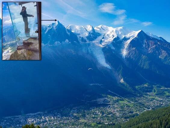 In Chamonix, in the heart of the Alps, you spend a motorcycle-free day and let the gondola take you up to the Aiguille du Midi at 3,842 meters. From here, Europe's highest peak, Mont Blanc, is within reach.