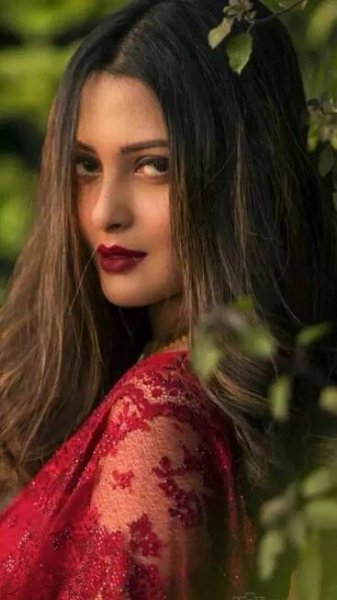 10 glimpses of Riya Sen’s enchanting eyes