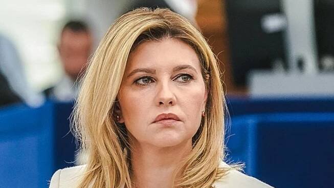 O manželce Zelenského nebylo dlouho slyšet. Naposledy se objevila ve Francii, kde za hodinu stihla utratit skoro milion korun 1