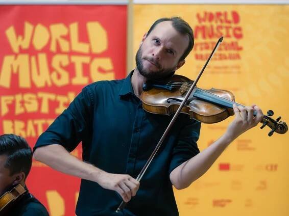 Obrázky zo Slovenska: Unikátny koncept Jána Kružliaka ml. a folklór bez fejku - Moja kultúra