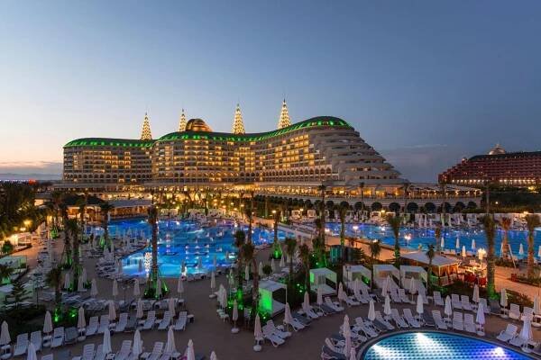 Rezort Delphin Imperial Lara 5*