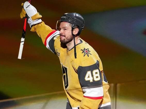 Martin Nečas: Hvězda v NHL a mistr světa 