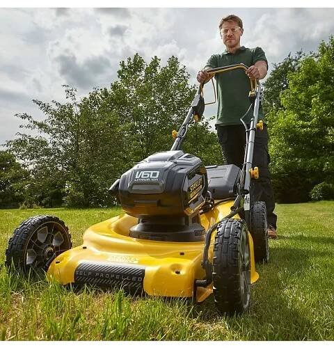 Aku sekačka s pojezdem V60 bez aku Stanley FatMax SFMCMS2653B : Stanley-eshop.cz