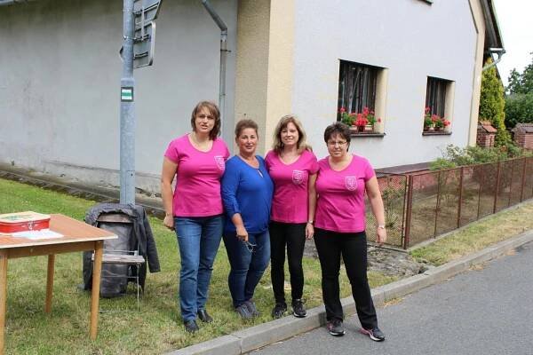 Couvání traktorů - Oficiální stránky obce Libkov