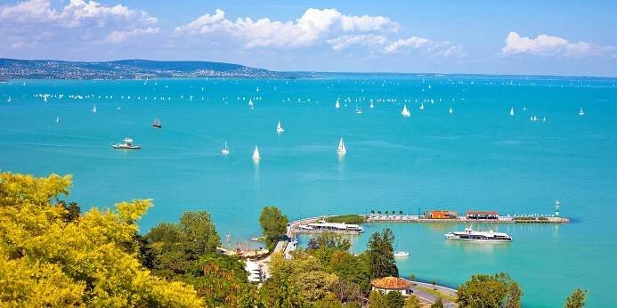Jednodenní koupání u Balatonu ve středisku Siófok