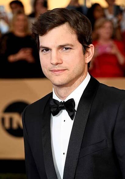Ashton Kutcher Says It Felt 'Pretty Bizarre' Filming the Upcoming That '70s Show Spin-Off