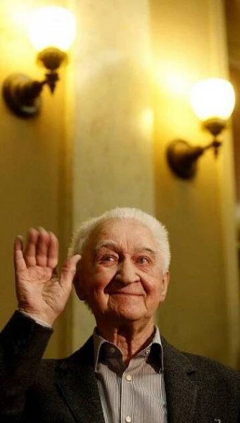 Miloš Nesvadba: Nejvíc karikatur jsem nakreslil na schůzích ROH - Deník.cz
