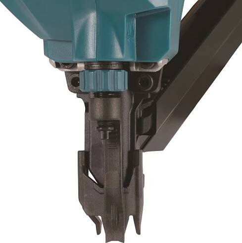 Makita DBN901ZK bez aku + kufr