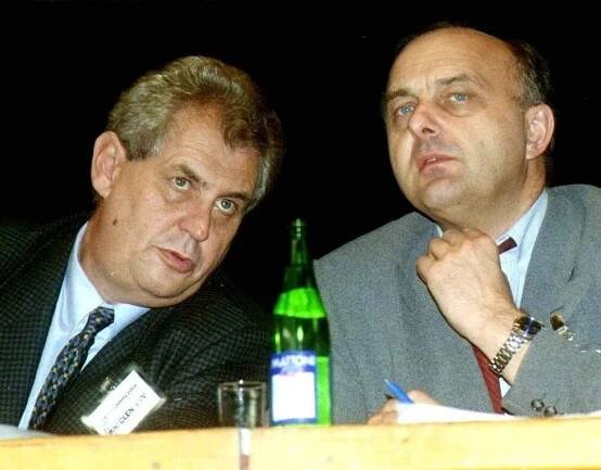 Zemřel exministr financí Svoboda (†68). Člen Zemanova kabinetu seděl ve vězení