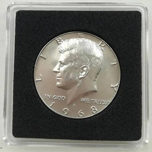 Vzácná stříbrná mince 1968 Kennedy Half Dollar D - krásný stav!