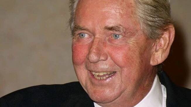 Zemřel herec Ralph Waite z filmu Osobní strážce