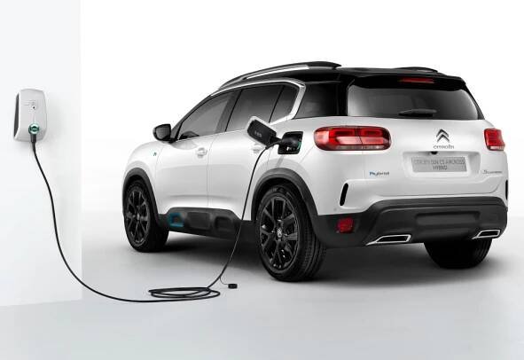 Citroën C5 Aircross Hybrid jako plug-in ujede 55 km - Novinky - Autokaleidoskop