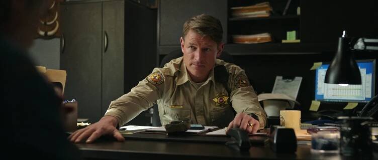Ransom Canyon - Nenech mě spadnout - Z filmu - Philip Winchester