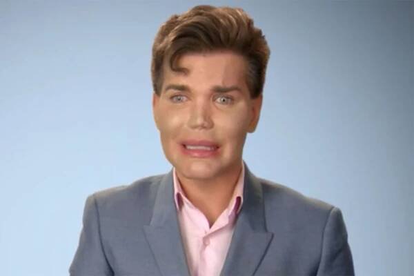 Rodrigo "Human Ken Doll" AlvesCredit: E!